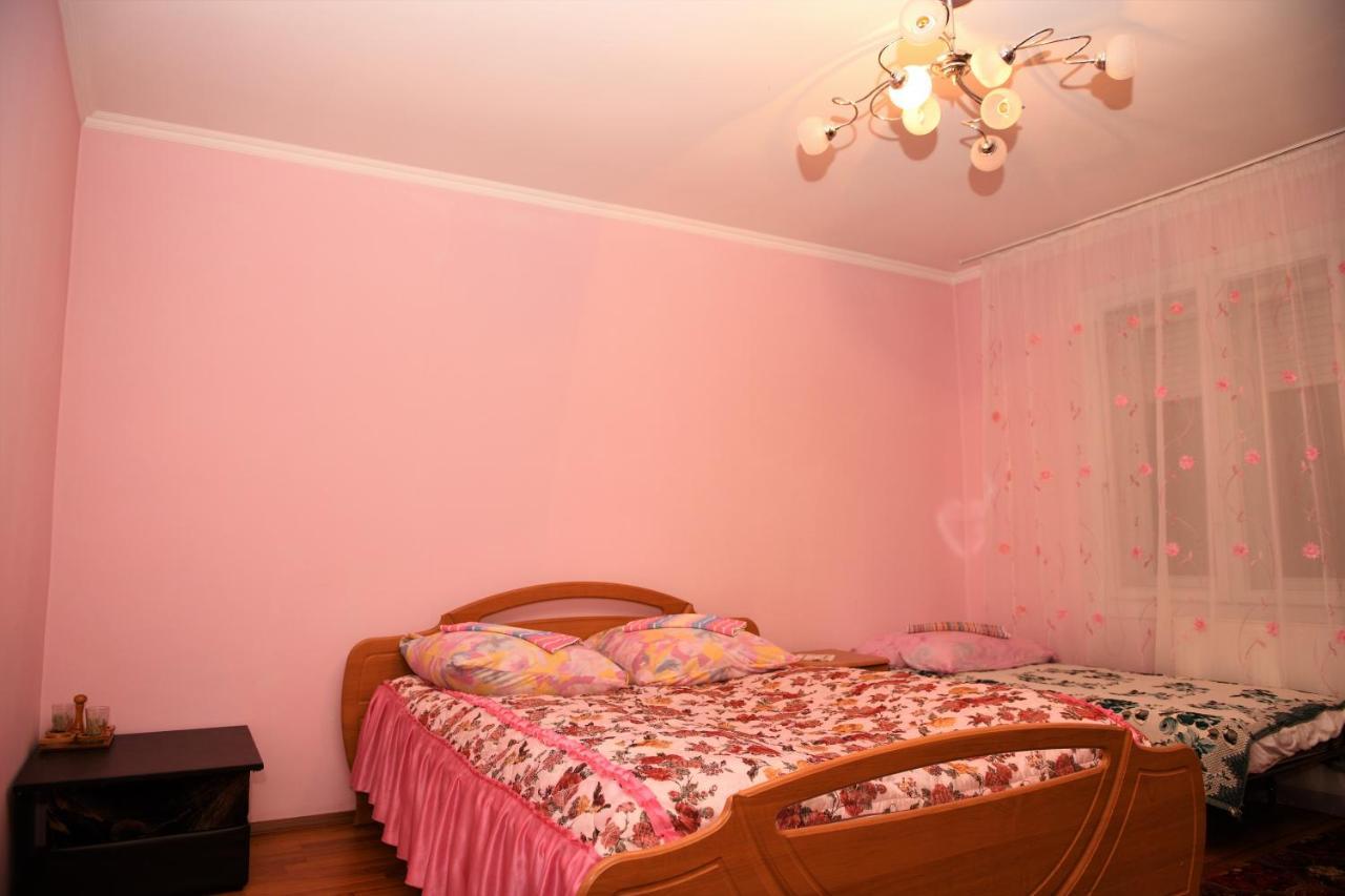 Гостинний Двір Євгенія Otel Mizhhirya  Dış mekan fotoğraf