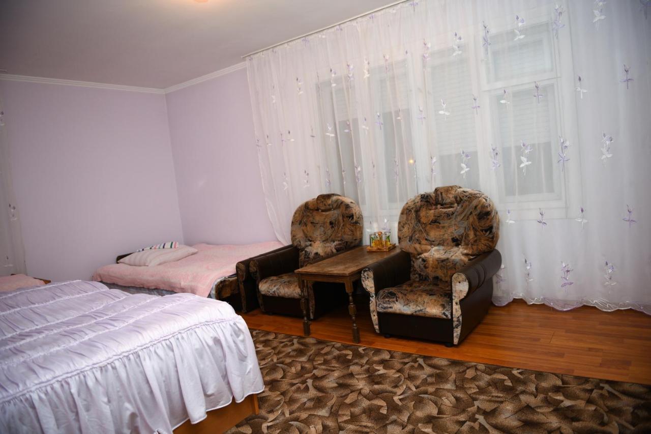 Гостинний Двір Євгенія Otel Mizhhirya  Dış mekan fotoğraf