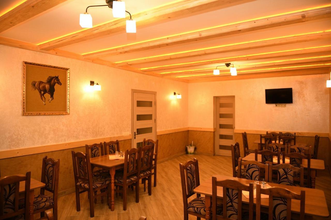 Гостинний Двір Євгенія Otel Mizhhirya  Dış mekan fotoğraf